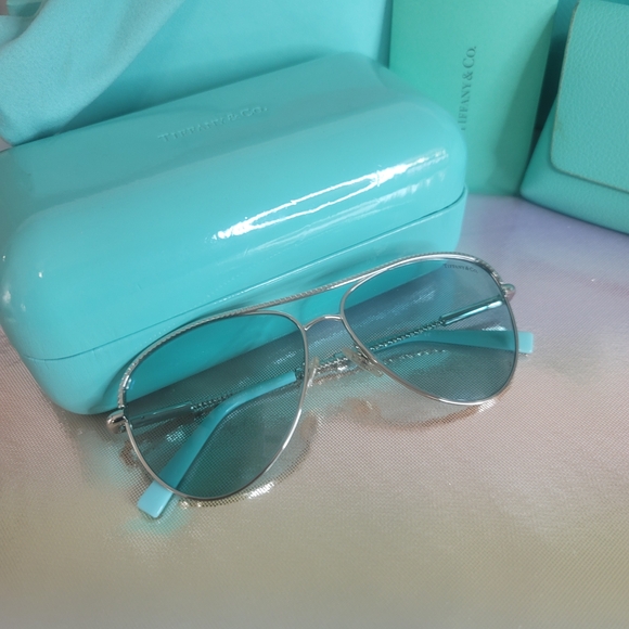 Tiffany & Co. Blue Sunglasses and Accessories Set - Picture 2 of 16